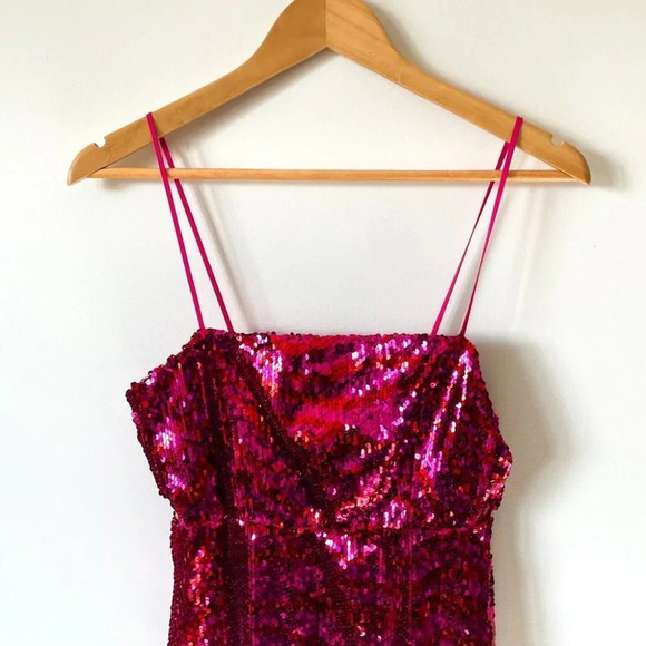 Zara Sequin Mini Dress Dark Fuchsia Red Pink NWT Size Medium Blogger Fav - Picture 8 of 13